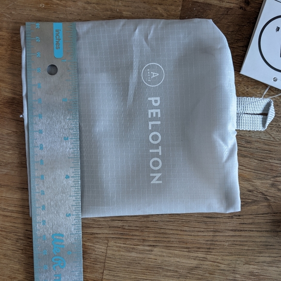 Peloton x Arete towel bags - Picture 5 of 5